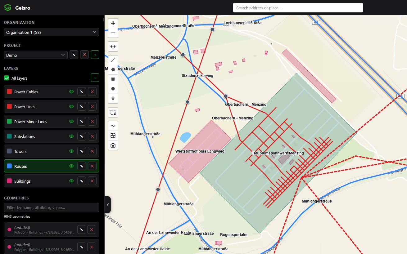 The Geisro editor showing Munich's infrastructure - power lines and substations, routes, buildings and layers - with the projects and layers sidebar open